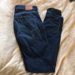 Women’s Lucky Brand Dark Wash Jeans size 2/26